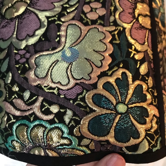 Unique Floral Outer Shell Top - Picture 7 of 7